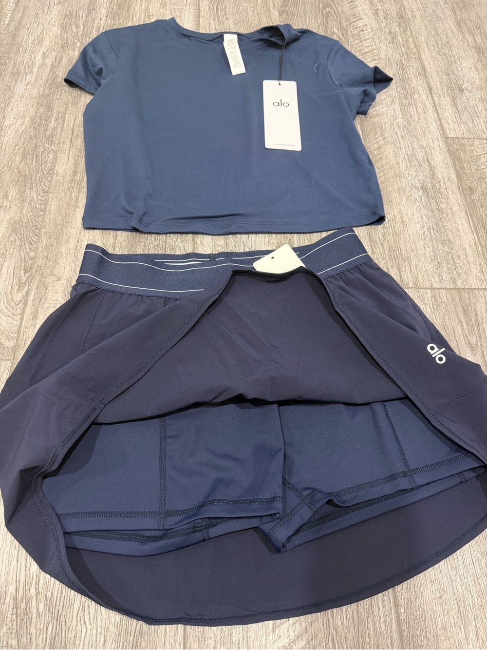 ALO Yoga Navy Two-Piece Active Set - Top & Skort - Picture 2 of 5